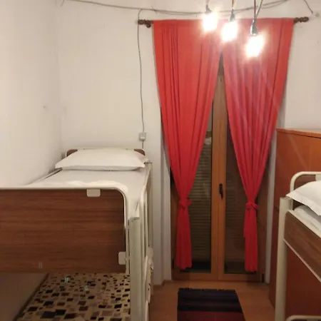 Hostel My In Berat